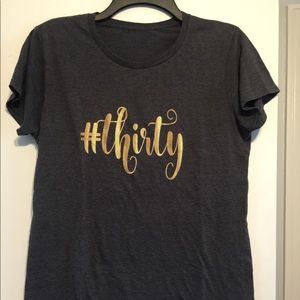 #thirty basic T-shirt Medium